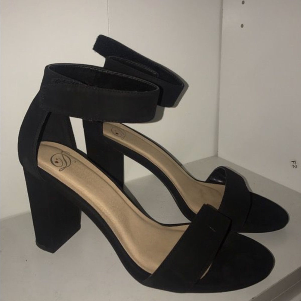Black Sandal Heels